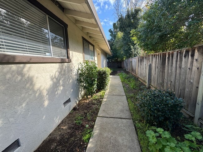 Photo - Pinehurst Ave 412-414 Apartamento Unidad 412