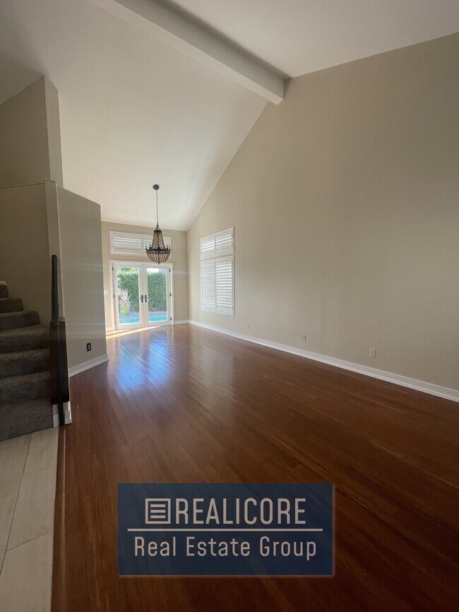 Photo - 10937 Sonora Ave