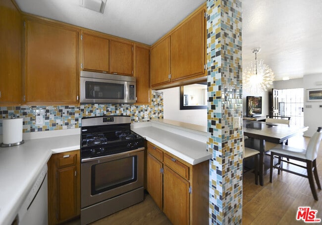 Photo - 630 N Grand Ave Unit 408