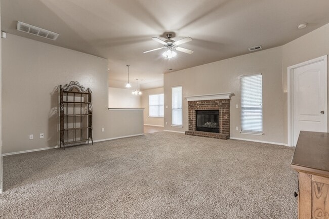 Photo - 1028 Mollie Rausch Ln