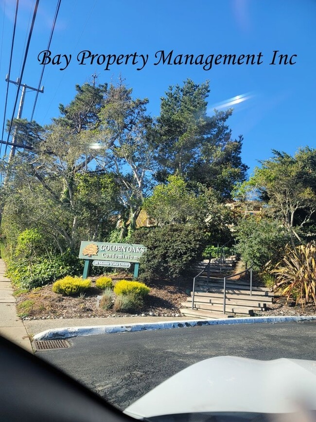Building Photo - Available soon! 1 bedroom condo in Monterey
