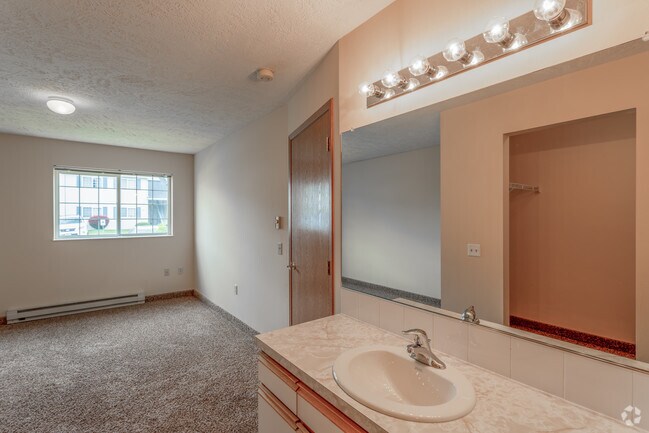 2BR, 2BA Layout 2
