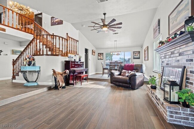 Photo - 7400 Amigo St