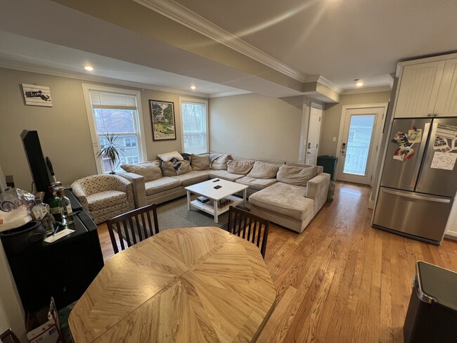 Photo - 183 River St Unit 2