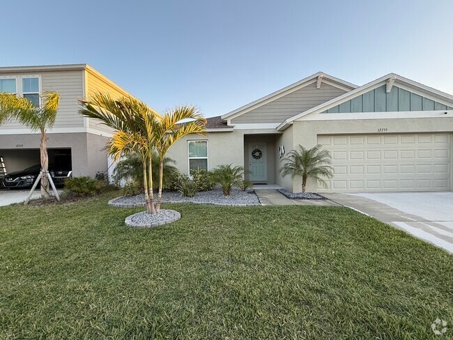 Open Concept Home - 12755 Tannencrest Dr Rental