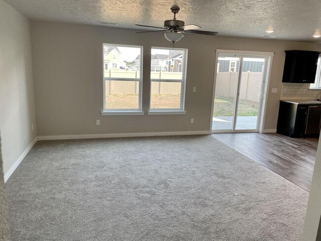 Photo - 5978 S Carlburg Ave