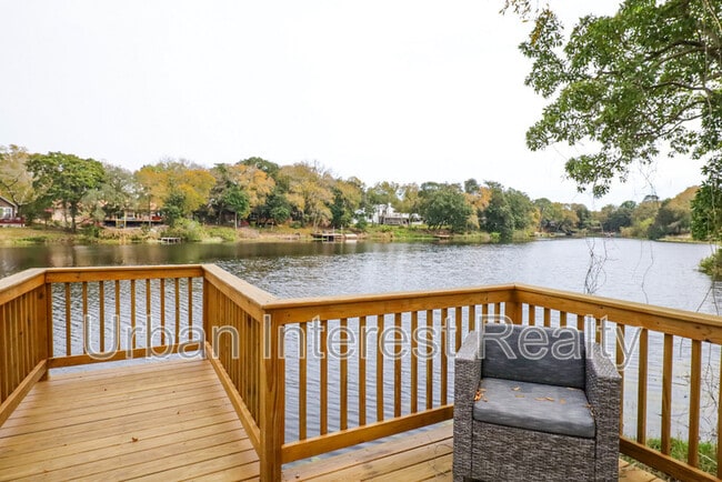 Photo - 424 Beach Dr