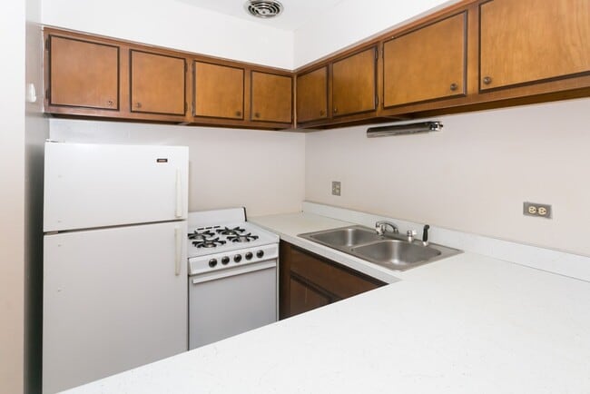 Photo - 675 W Wrightwood Ave Unidad 013