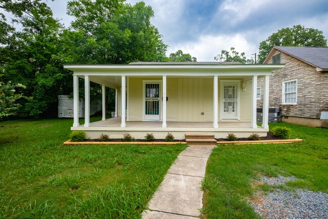 Photo - 3710 W Capitol Ave