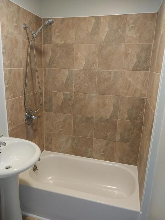 Photo - 48 Covell St