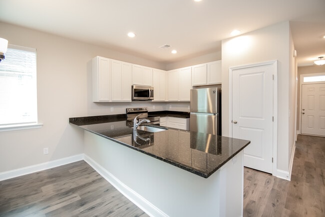 Photo - 1184 Warrens Way