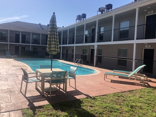 Photo - Lory of College Station