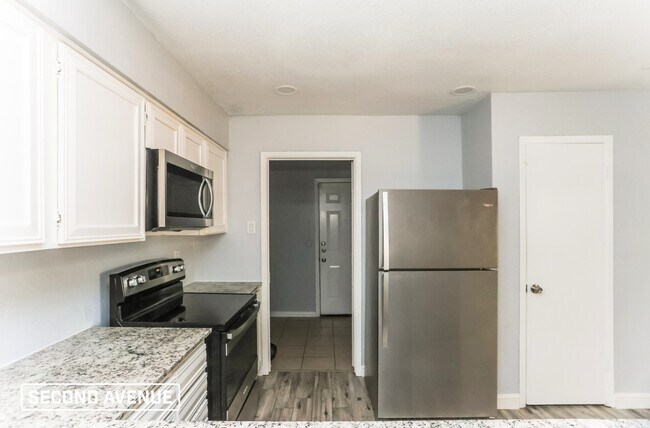 Photo - 1614 Hillwood Dr