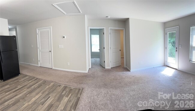 Photo - 2130 Pinnacle View Dr
