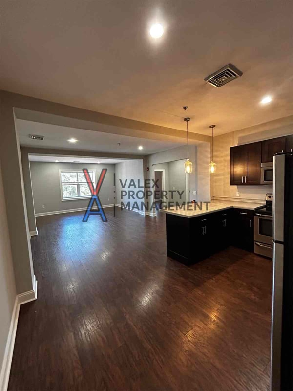 Photo - 970 Ridge Ave Unidad 4