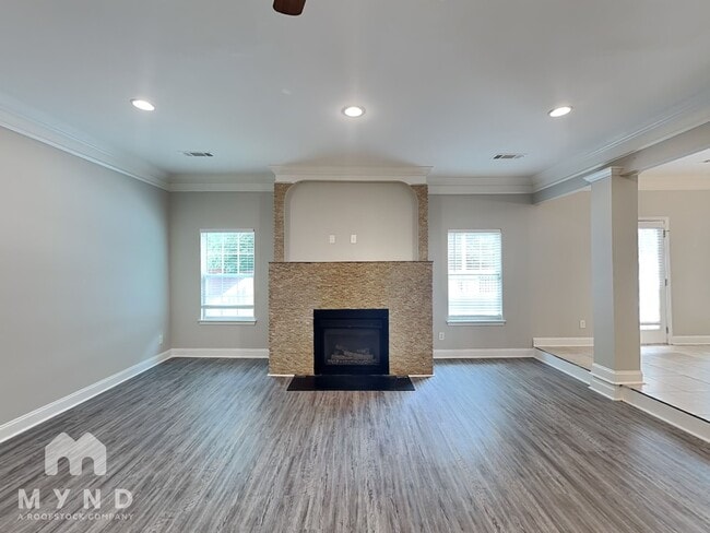 Photo - 216 Allegrini Drive
