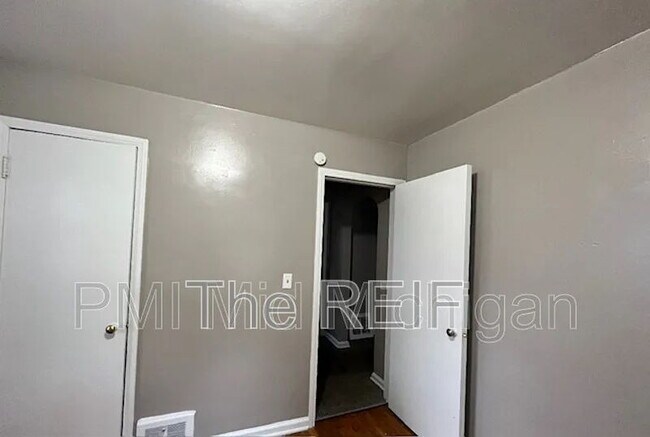 Photo - 813 Alvord Ave