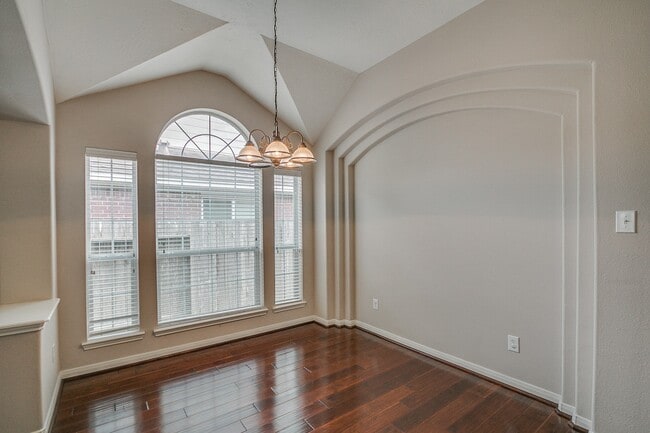 Photo - 10914 Tattershall Ln