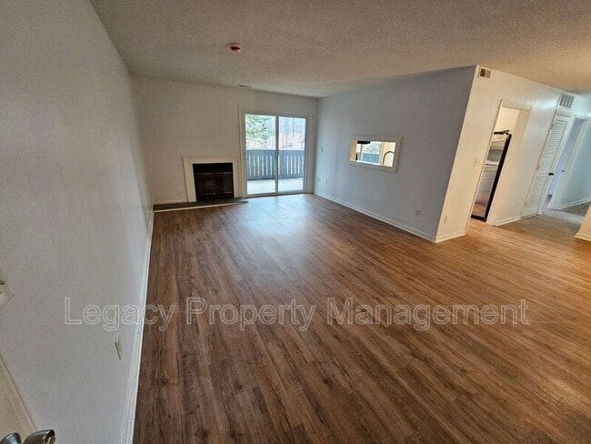 Photo - 2805 Treestead Cir