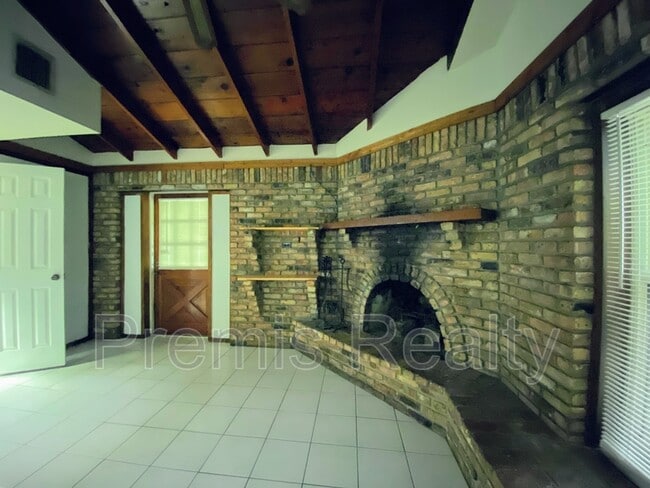 Photo - 2686 Sunset Dr
