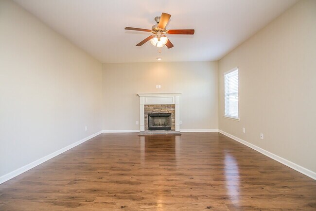 Photo - 8005 Lakota Ct