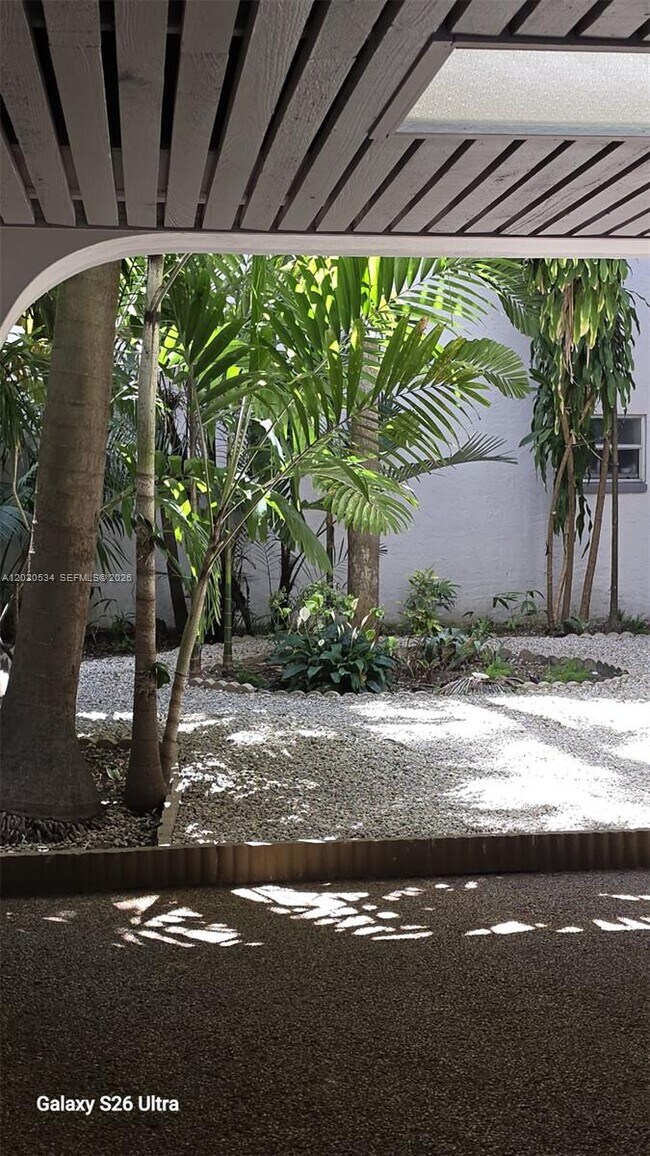 Photo - 8107 SW 72nd Ave Unidad 423E