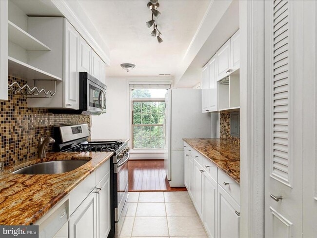 Photo - 3334 Woodburn Village Dr Unit 33
