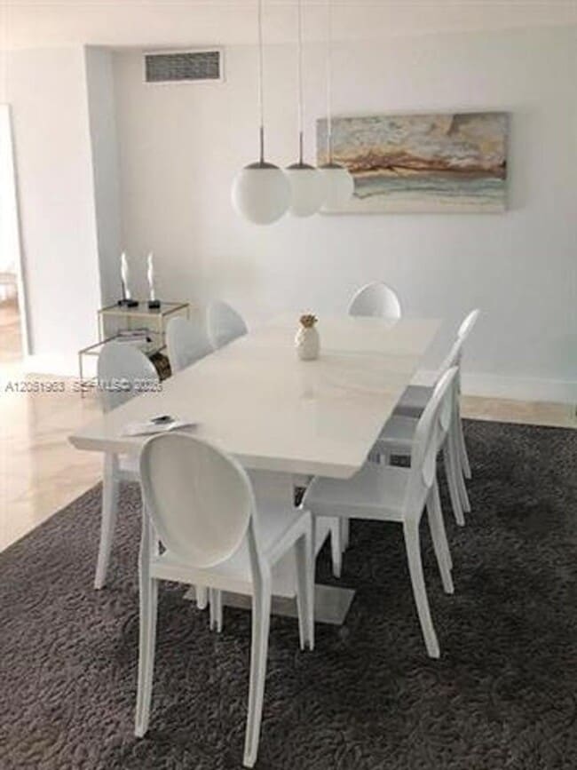 Photo - 5701 Collins Ave