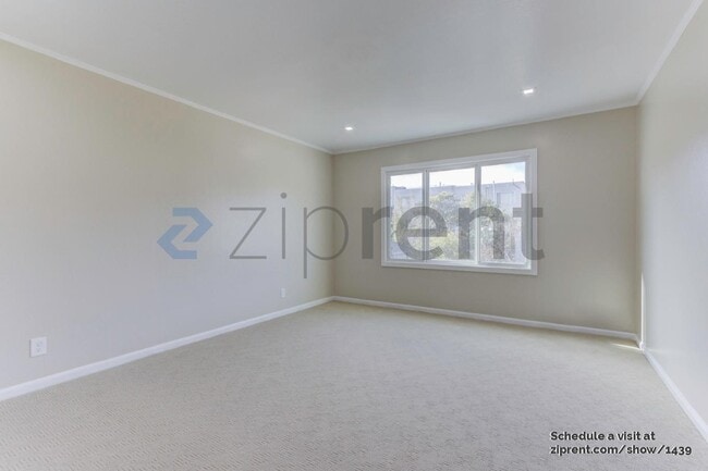 Photo - 46 Calgary St