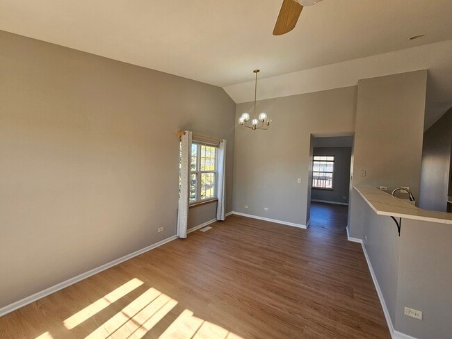 Photo - 852 Woodewind Dr Unit -