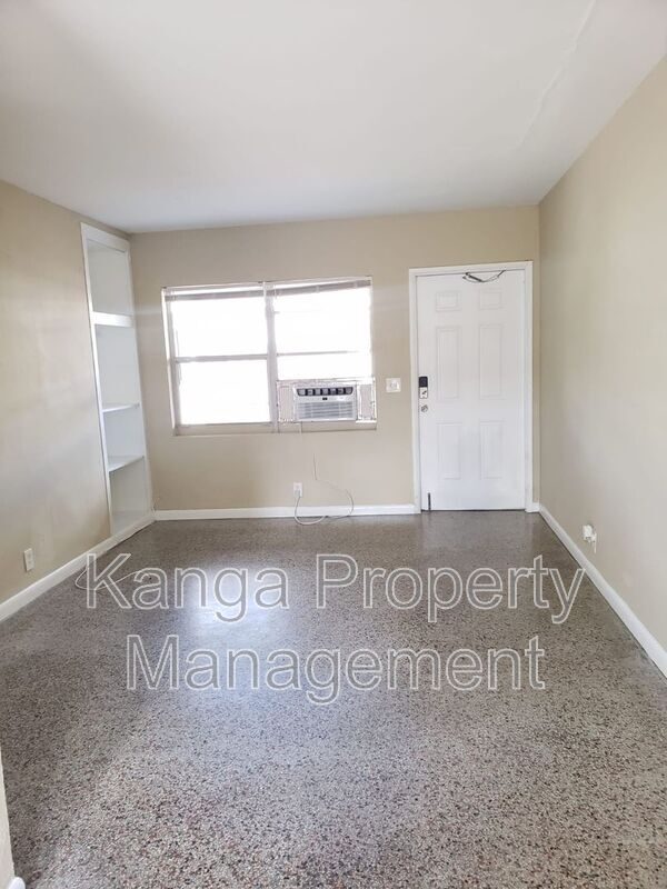 Photo - 3718 Henry Ave