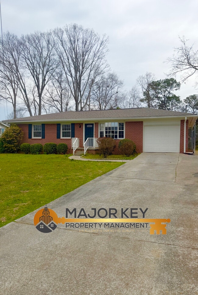 Building Photo - 4178 Suzanne Ln