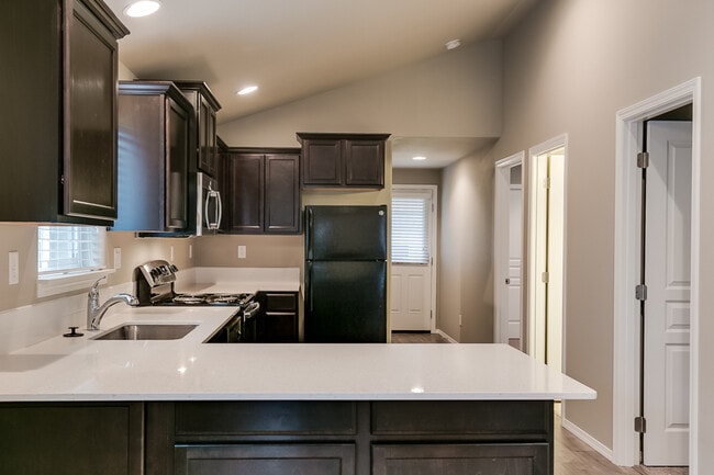 Photo - Beautiful 2 bedroom/1 bath home in Cottage Grove