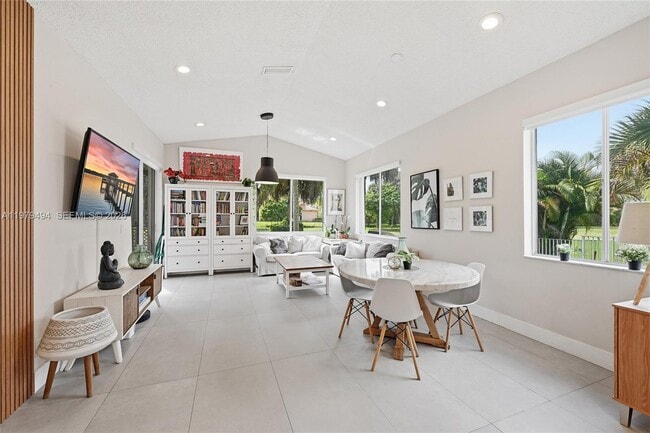 Photo - 1166 SW 158th Way