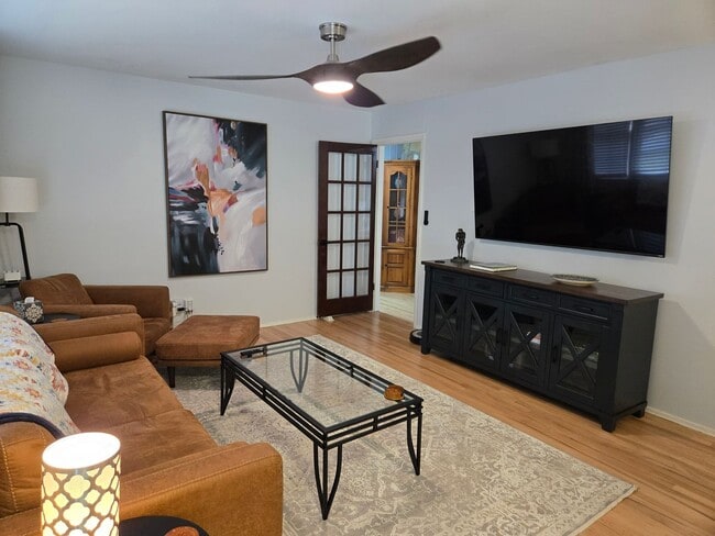 Photo - 613 Westbury Dr
