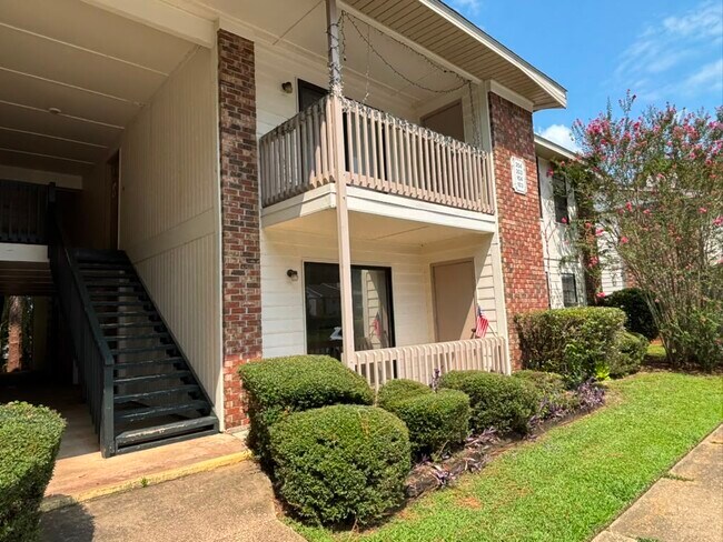 1250 Henckley Ave