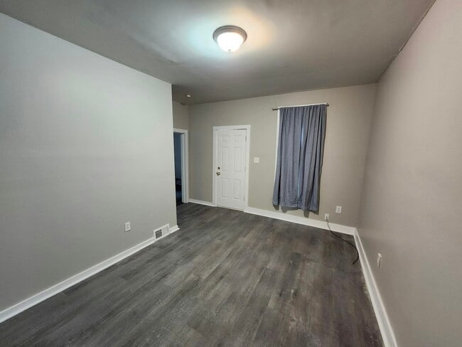 Photo - 2033 W 98th St