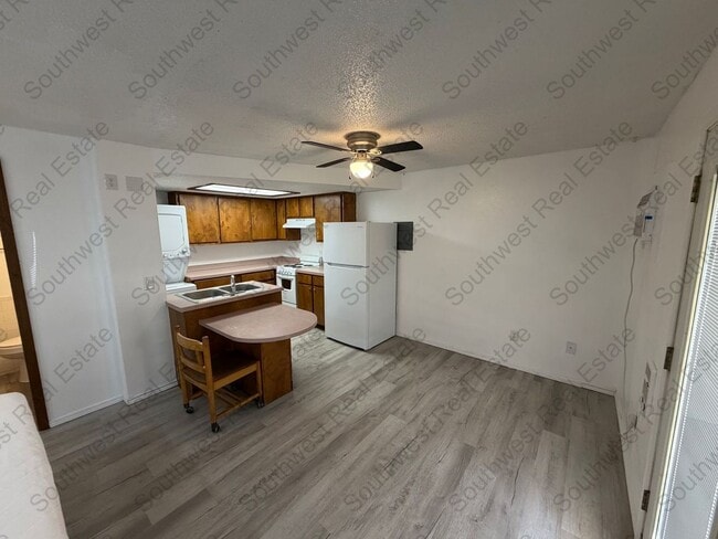 Photo - 1409 S Prince St