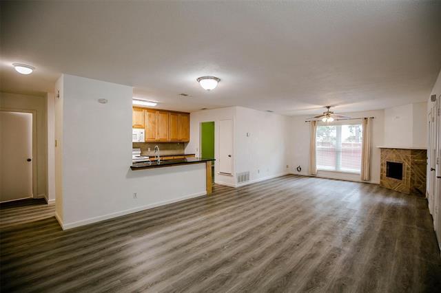 Photo - 1500 Vancouver Dr