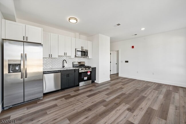 Photo - 560 13th Ave Unit 302