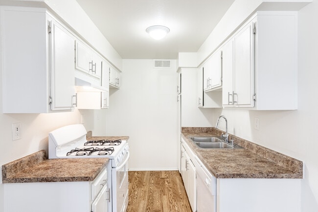 Parkwood Apartments