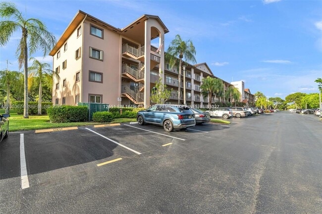 Building Photo - 12651 SW 16th Ct Unit 105B