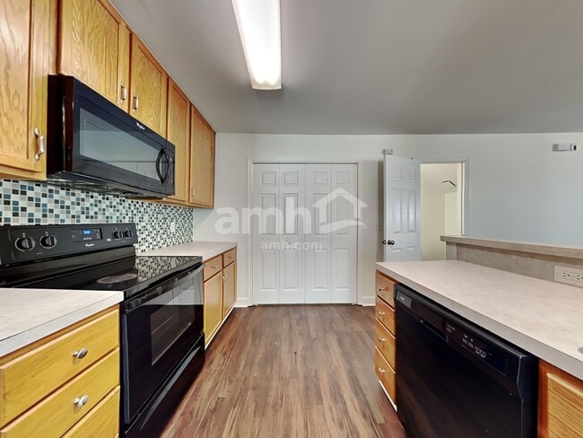 Photo - 170 Moon Dance Ln