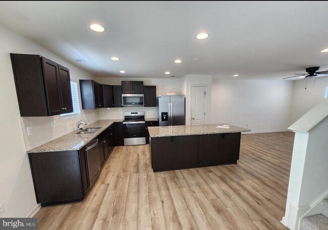Building Photo - 62 Belmont Pl