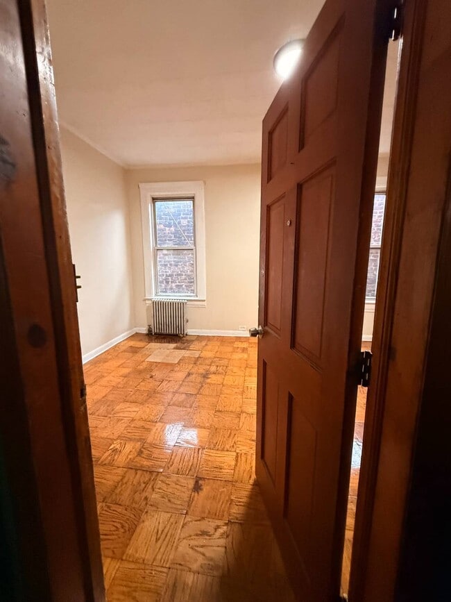 Photo - 2264 Pacific St