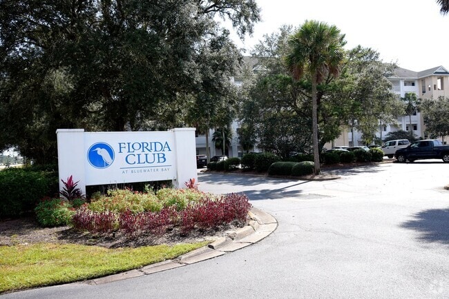 Building Photo - Desirable Florida Club Unit! Rental