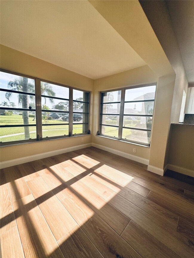 Photo - 14676 Canalview Dr Unidad C