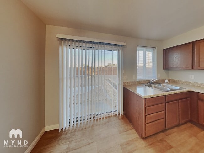 Photo - 49 Armstrong Cir