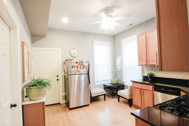 Photo - 3312 W Wabansia Ave Unit 2