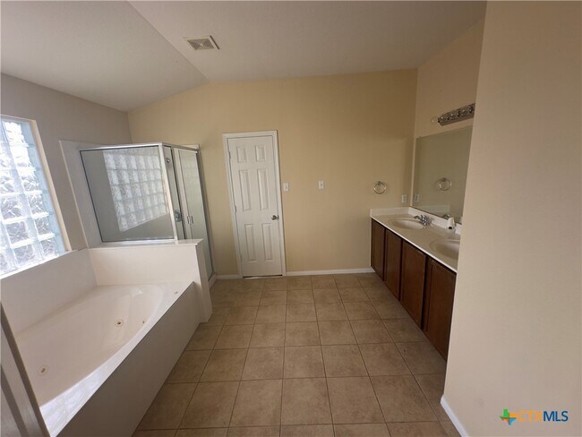 Photo - 2617 White Moon Dr